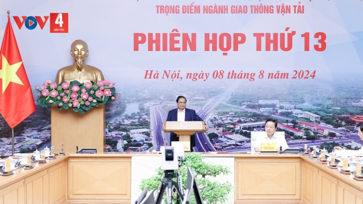 THỦ TƯỚNG K’ĐHƠỢNG XAY PR’HỌP ÂNG BAN P’TOO MOON XAY BHRỢ PAZÊNG CÔNG TRÌNH, DỰ ÁN CHR’NĂP ÂNG K’TIẾC K’RUUNG, BHA LÂNG ÂNG NGÀNH GTVT