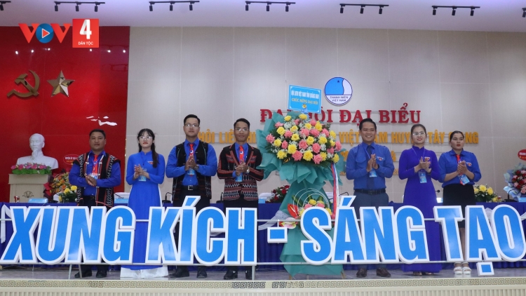 ANOO ARÂL HOÀNG NẮC CỚ BHRỢ CHỦ TỊCH HỘI LIÊN HIỆP ĐHA ĐHÂM C’MOOR VIỆT NAM CHR’HOONG TÂY GIANG