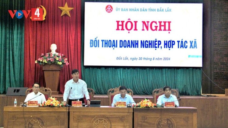 Lãnh đạo tỉnh Đắk Lắk đối thoại với doanh nghiệp, hợp tác xã