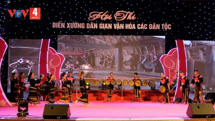 ĐƠƠNG RAU LIÊM PR’HAY ÂNG ACOON COH ĐHỊ T’NGAY BHIỆC BHAN DIỄN XƯỚNG VĂN HÓA TY CHR’NĂP