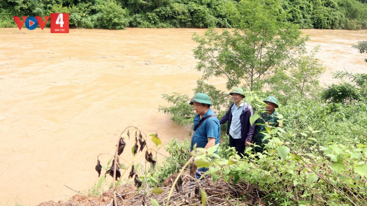 Nghệ An: 94 hộ dân biên giới đang bị cô lập