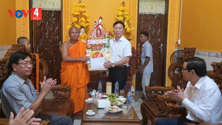 BH’CỘ TỈNH BẠC LIÊU LƯM, HƠNH DEH BHIỆC BHAN SEN DOLTA ÂNG MA NUYH KH’MER