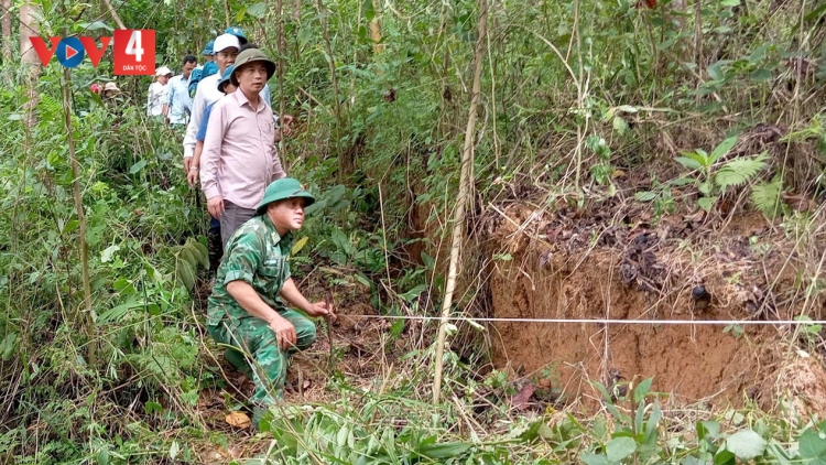 BH’CỘ CHR’HOONG NAM GIANG, QUẢNG NAM ƠY CHA MÊỆT LÊY CR’ĐOOH CH’NGAI 120M ĐHỊ CH’VAL ĐĂC PRE