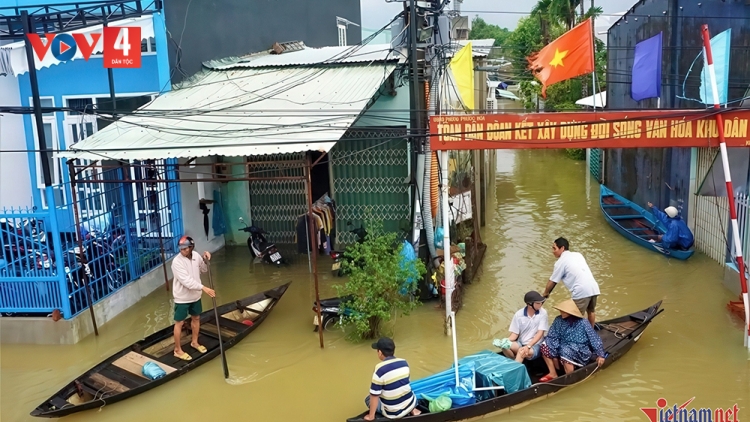 MIỀN TRUNG LÊY RA VĂNG BHRỢ C’LÂNG BH’RỢ ZÊL CHA GROONG LÂNG ÁP THẤP NHIỆT ĐỚI K’NOỌ VÁIH ĐHÍ A’MUỐT SỐ 4