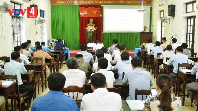 NAM ĐÔNG: TẬP HUẤN ĐHR’NĂNG CHA MÊỆT LÊY PR’LOỌNG ĐHA RỰT, ĐĂN ĐHA RỰT TING PR’ĐƠỢ ĐHA RỰT BẤC ĐĂH CR’CHĂL 2022 – 2025