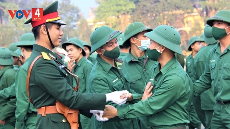 ĐỢ MANUYH DOỌ LƯỚT BHRỢ NGHĨA VỤ QUÂN SỰ COH C’MOO 2025