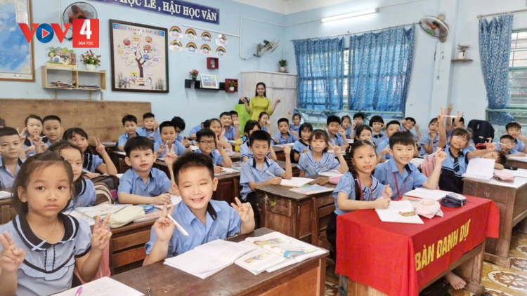 ĐÀ NẴNG K’ĐHƠỢNG BHRỢ LIÊM 100% HỌC SINH, SINH VIÊN TING CÂL BẢO HIỂM Y TẾ