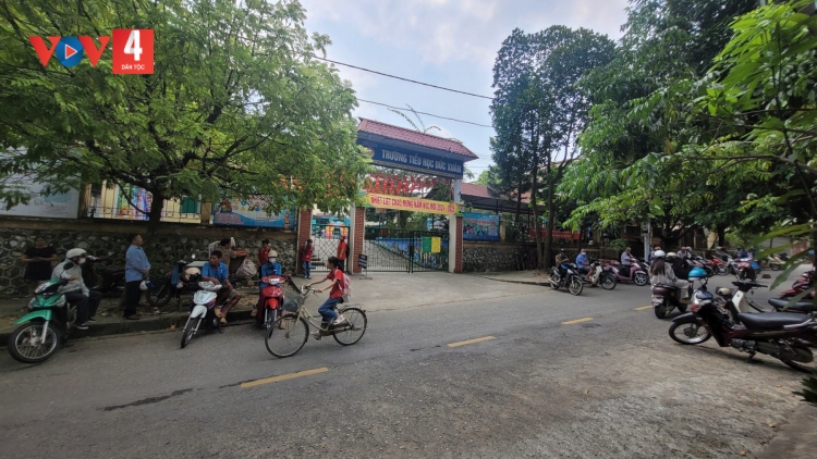 LAI TRƯỜNG SLON DÚ BẮC KẠN CHẬP LAI DƯỞNG KHỎ CHANG VIỂC HẾT TÓN NGÀI HẨƯ BẠI LỦC SLƯ