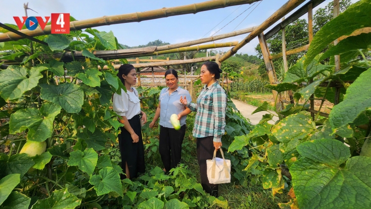 TƠỢP BHRỢ CHA LIÊM CHOOM PA DƯR DAL PR’ẮT PR’DZOỌNG HA PÂN ĐIL K’COONG CH’NGAI