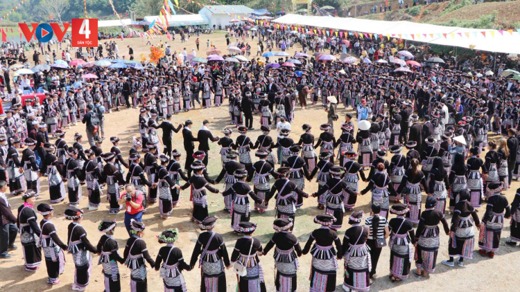 BẠI MÒN ĐÂY PJÒI CÚA DÂN TỘC – DƯỞNG ĐÂY SLE TỎN LẲP KHÉC THÂNG LỈN LIỂU DÚ SLẢNH LAI CHÂU