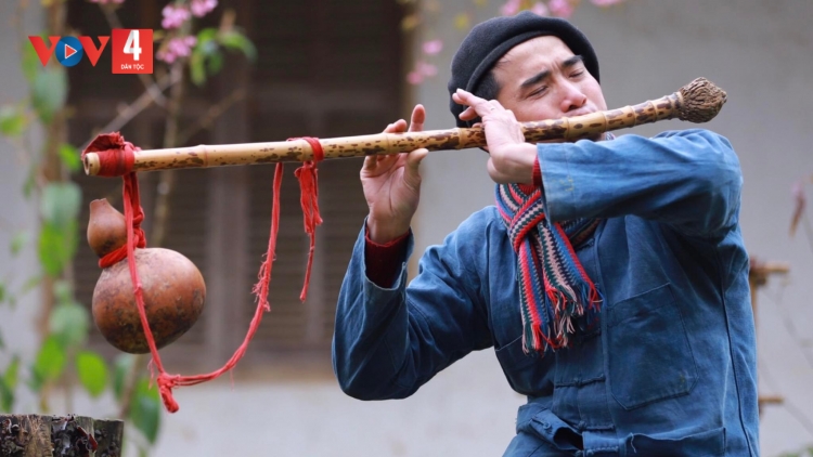 CHÍN BẬC TÌNH YÊU