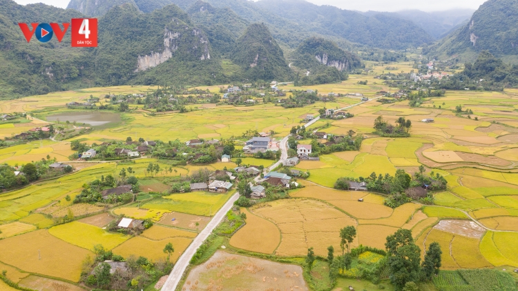 CAO BẰNG: TỞI SLỔNG CÚA PỈ NOỌNG VẰN HẲM TỐI MẤƯ NÈM PÀY PANG CHỎI HẾT KIN CÚA NẶM MƯỜNG