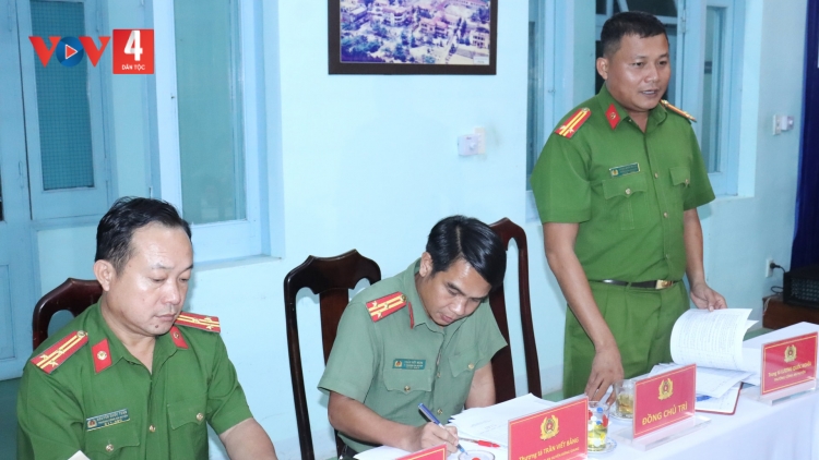 QUẢNG NAM: CÔNG AN APÊÊ CHR’HOONG DA DING CA COONG BHRỢ GHIT 91/97 TU BHIỆC APÊÊ BHRỢ CĂH TỆÊM NGĂN PR’ẶT TR’MÔNG ĐHANUÔR