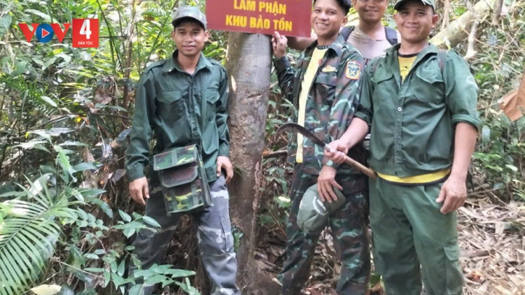 QUẢNG NAM: T’BHLÂNG ZƯ LÊY CRÂNG K’COONG