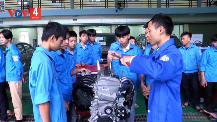 VIỂC SLON TẠY SLƯ DÚ BÚNG SLUNG ĐANG SLÍ VẰN CẢNG ĐẢY HẾT ĐÂY