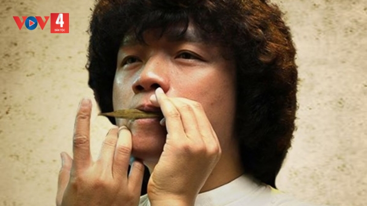 Nghệ sĩ Ngô Hồng Quang VÀ ĐÀN MÔI