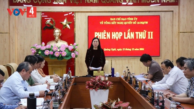 QUẢNG NGÃI RA PẶ TINH GỌN, PA XIÊR 34 CƠ QUAN CHUYÊN MÔN CẤP CHR’HOONG