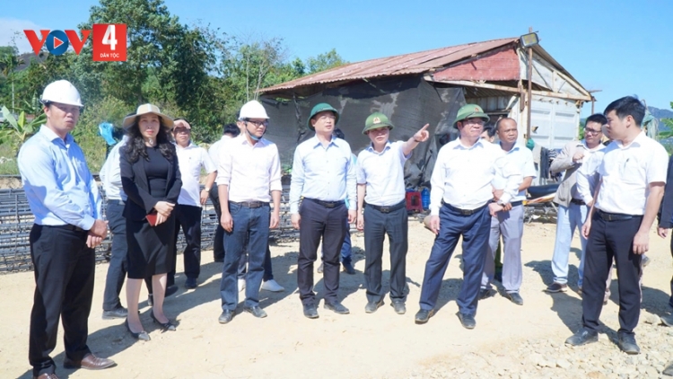 THỪA THIÊN HUẾ: BẤC BH’NƠƠN TR’HAANH COH BH’RỢ ACOON COH