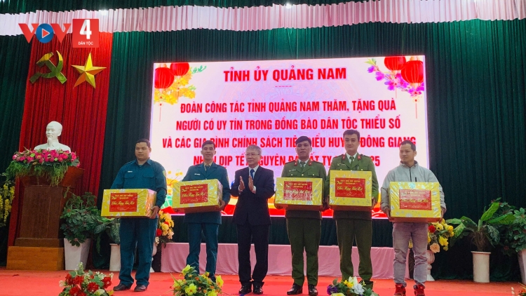 PHÓ BÍ THƯ THƯỜNG TRỰC TỈNH UỶ, CHỦ TỊCH HĐND TỈNH QUẢNG NAM LƯM, CHER ĐOỌNG PR’HÊL MANƯIH BÂC NGAI CHĂP COH CHR’HOONG ĐÔNG GIANG