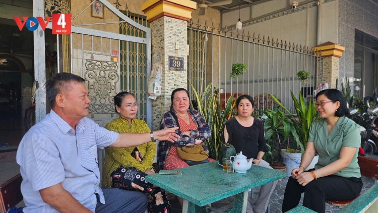 BÍ THƯ CHI BỘ VEL TA NIH LIÊM ĐHỊ CA NOONG K’TIẾC