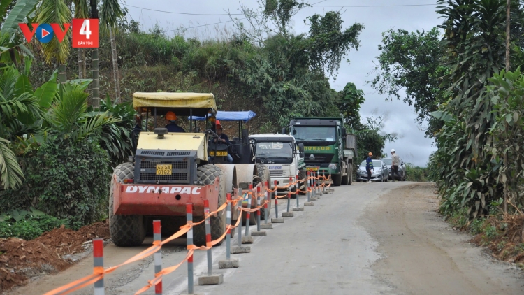 XAY BHRỢ BH’RỢ ZƯ PA LIÊM TA LUÔN C’LÂNG BỘ TƠỢ TƠỢP C’MOO