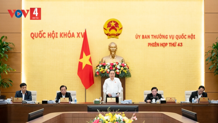 TƠỢP BHRỢ PR’HỌP G’LUH 43 ÂNG ỦY BAN THƯỜNG VỤ QUỐC HỘI