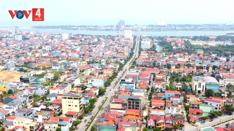 QUẢNG BÌNH: RA PẶ CHR’VAL TING C’LÂNG BH’RỢ T’MÊÊ BHLÂNG ÂNG TRUNG ƯƠNG