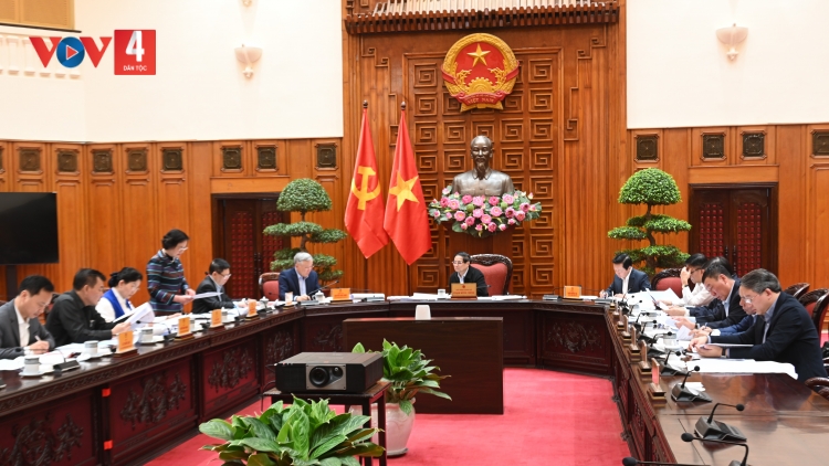 THỦ TƯỚNG PHẠM MINH CHÍNH K’ĐHƠỢNG BHRỢ PR’HỌP BAN THƯỜNG VỤ ĐẢNG UỶ CHÍNH PHỦ ĐĂH ĐỀ ÁN RA PẶ BHRỢ CỚ HÀNH CHÍNH ZÂP CẤP