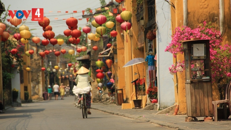 ĐỚC ĐHƠ NỚC CHR’VAL PHƯỜNG T’MÊÊ BUÔN NG’NĂL, VÊY ĐỢ RAU CHR’NĂP PR’HAY