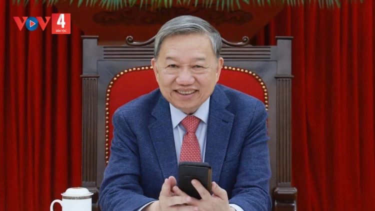 TỔNG BÍ THƯ TÔ LÂM PRÁ XAY LÂNG TỔNG THỐNG HOA KỲ DONALD J. TRUMP