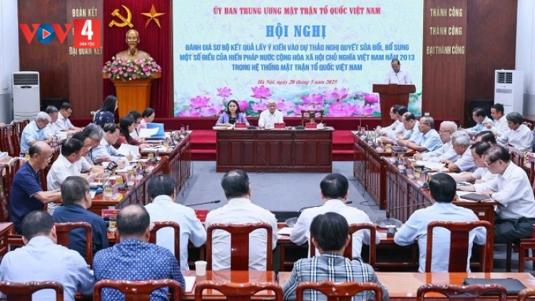 XAY BHRỢ LÂH 6.500 HỘI NGHỊ NHĂN P’RÁ XA NAY BHR’LẬ HIẾN PHÁP C’MOO 2013