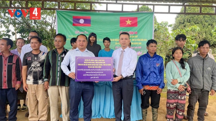 NAM GIANG CHER 10 P’NONG K’ROỌC M’MA ĐOỌNG HA PR’LOỌNG ĐHA RỰT CHR’HOONG ĐẮC CHƯNG