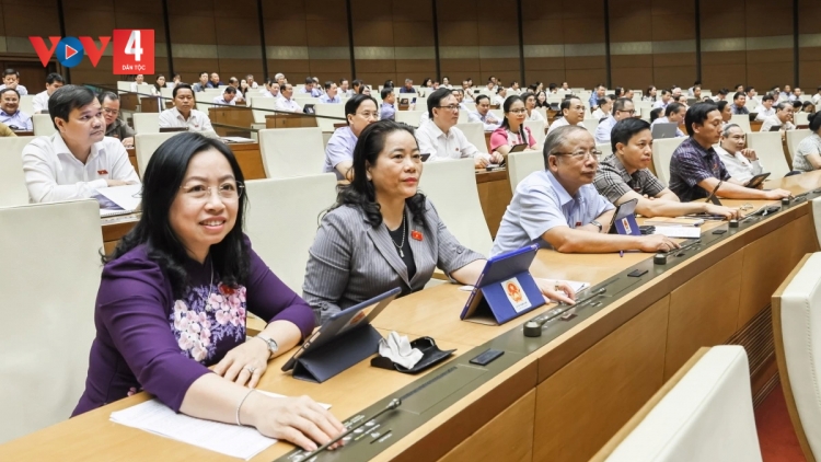 QUỐC HỘI NĂC ÂI PRÁ XAY XANG NGHỊ QUYẾT PRANG K’TIÊC K’RUUNG VÊY 34 TỈNH, THÀNH PHỐ