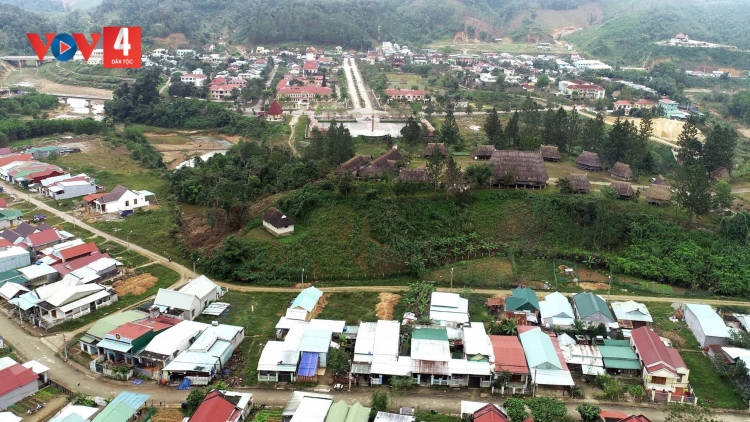CHR’HOONG DA DING CA COONG TÂY GIANG XAY BHRỢ PA ĐÂH XA NAY PA ZƯM VEL ĐONG