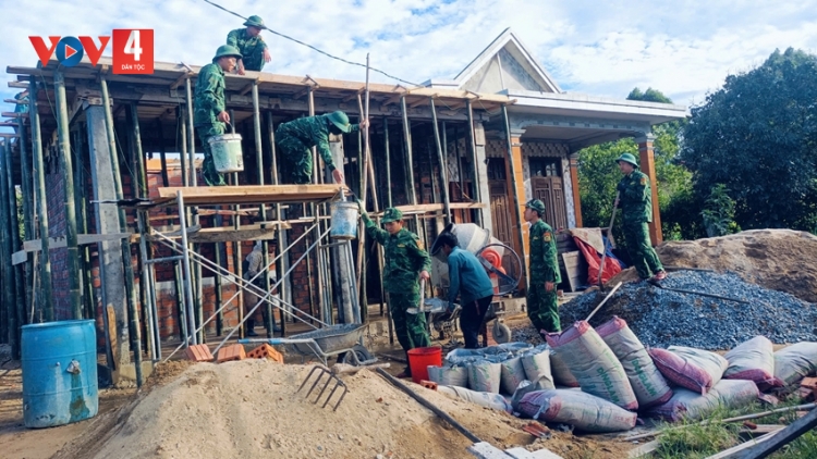 ĐỒN BIÊN PHÒNG QUẢNG NHÂM ZOOI ĐHANUÔR CA NOONG K’TIẾC BHRỢ ĐONG 