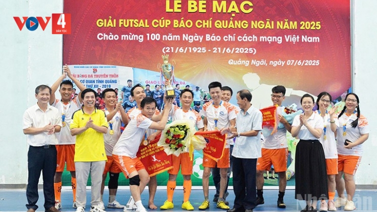 BÂC BH’RỢ HƠNH DEH 100 C’MOO T’NGAY BÁO CHÍ CÁCH MẠNG VIỆT NAM