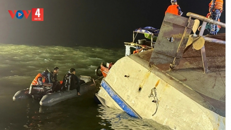 BHUÔNG COH HẠ LONG TÂN TOP