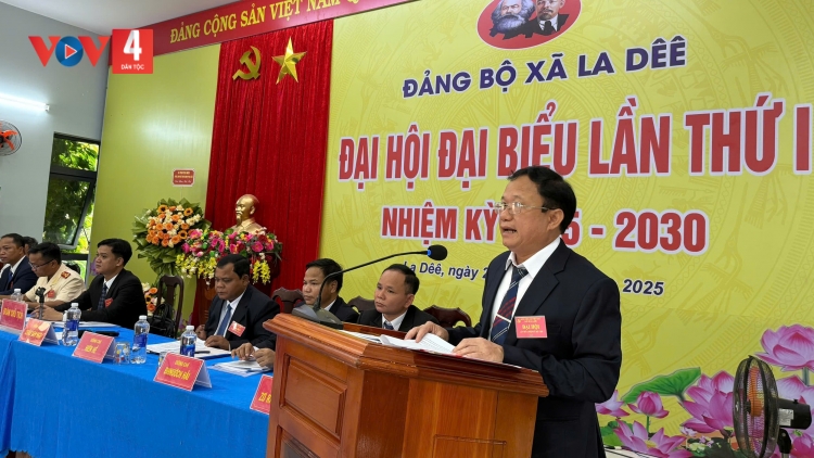 LA DÊÊ PA DƯR RAU LIÊM CHOOM ÂNG CỬA KHẨU QUỐC TẾ NAM GIANG ĐOỌNG PA DƯR PR’ĂT TR’MÔNG