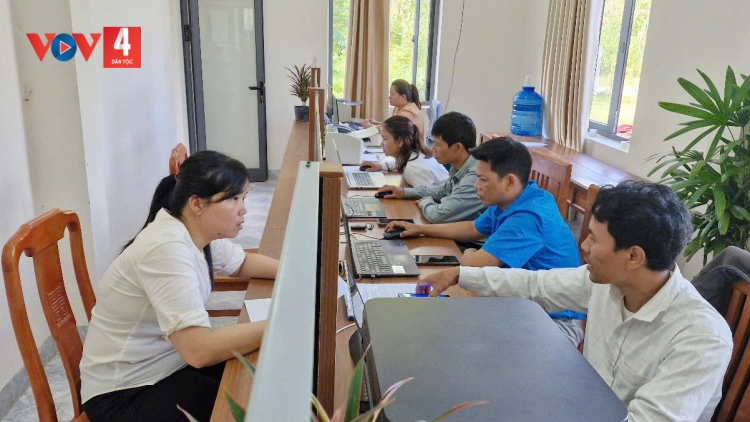 TƠỢP TUẦN XAY BHRỢ CHÍNH QUYỀN 2 CẤP ĐHỊ DA DING CA COONG ĐÀ NẴNG