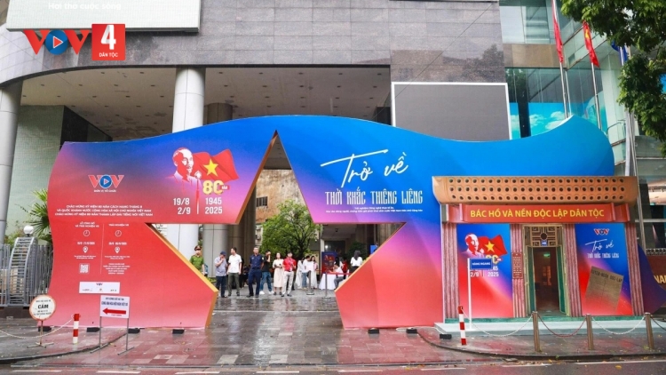 Truyền hình trực tiếp: VOV công bố dự án trải nghiệm 'Trở về thời khắc thiêng liêng'