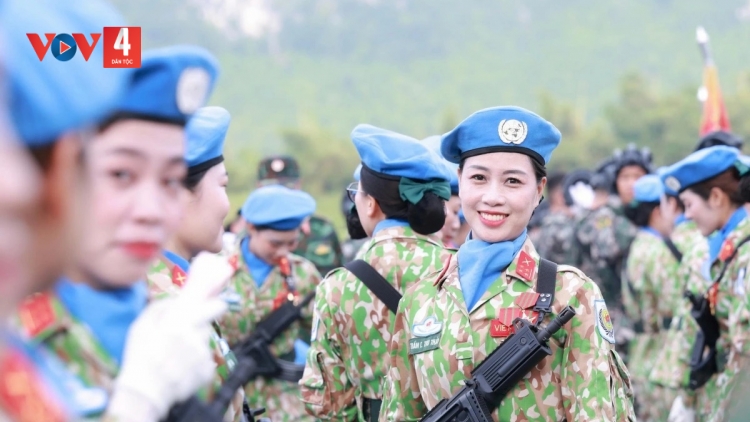 ĐỢ C’MỌOR LIÊM CẢNH SÁT BIỂN TRUIH C’LÂNG DIỄU BINH