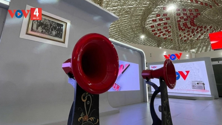 ĐH’RƯAH XƠỢNG X’NƯL PR’HAY ÂNG P’RÁ VIỆT NAM