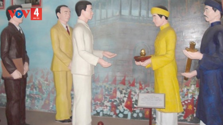 MÙA THU QUẬT KHỞI