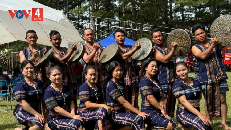 CHIING BOR - XA NƯL ÂNG RÂU ĐOÀN KẾT