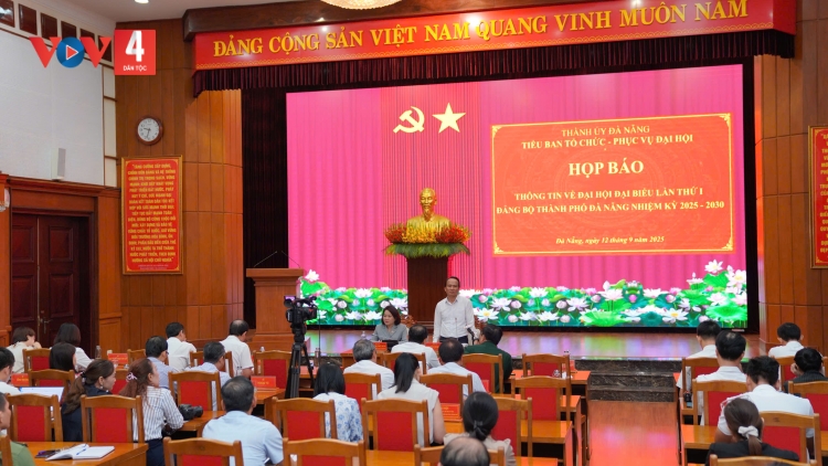 ĐẠI HỘI ĐẢNG BỘ THÀNH PHỐ ĐÀ NẴNG NĂC CĂH ĐỚP PÔ HAANH DEH