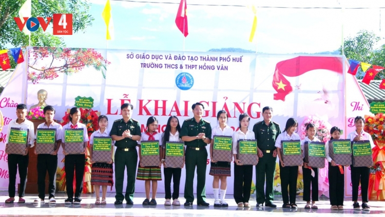 ZOOI ĐOỌNG HỌC SINH ĐHA RƯT TƯƠC OOY TRƯỜNG