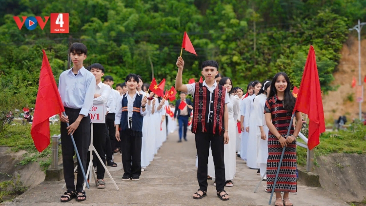 APÊÊ TỈNH MIỀN TRUNG BHUI HAR KHAI GIẢNG C’MOO HỌC T’MÊÊ