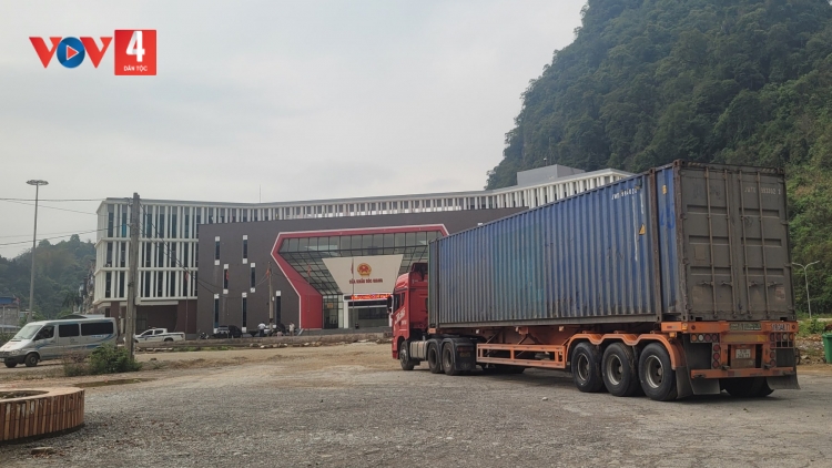 CAO BẰNG CÓ PỀN TÀNG HẾT KIN DÚ TU ÁI VẰN HẲM ĐÂY