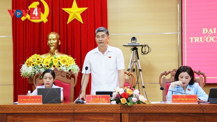 THỨ TRƯỞNG Y VINH TƠR LƯM ĐHANUÔR ĐHỊ ĐẮK LẮK