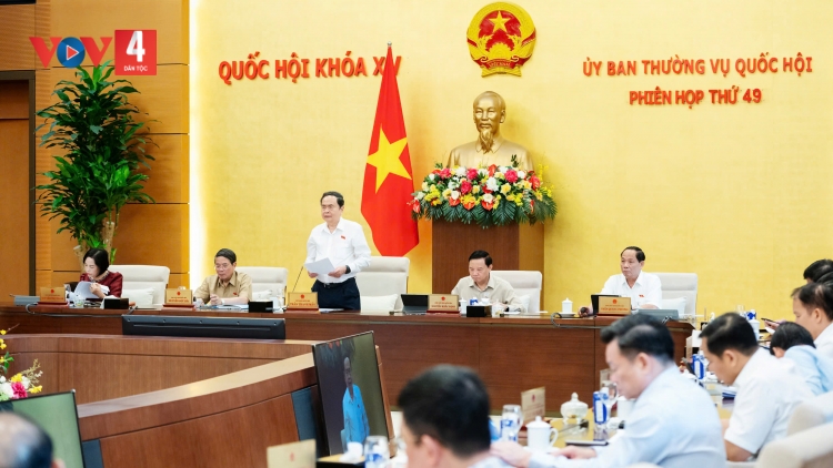 TƠỢP BHRỢ PR’HỌP 49 UỶ BAN THƯỜNG VỤ QUỐC HỘI